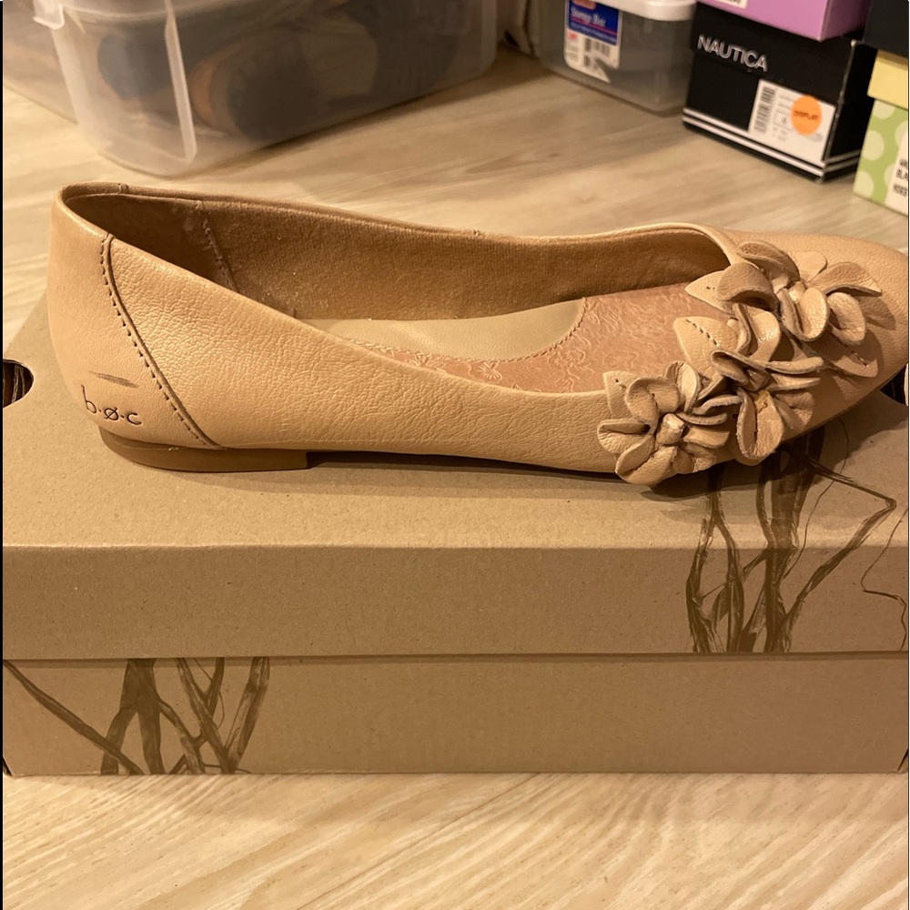 Tan Flats with flower embellishments by BOC